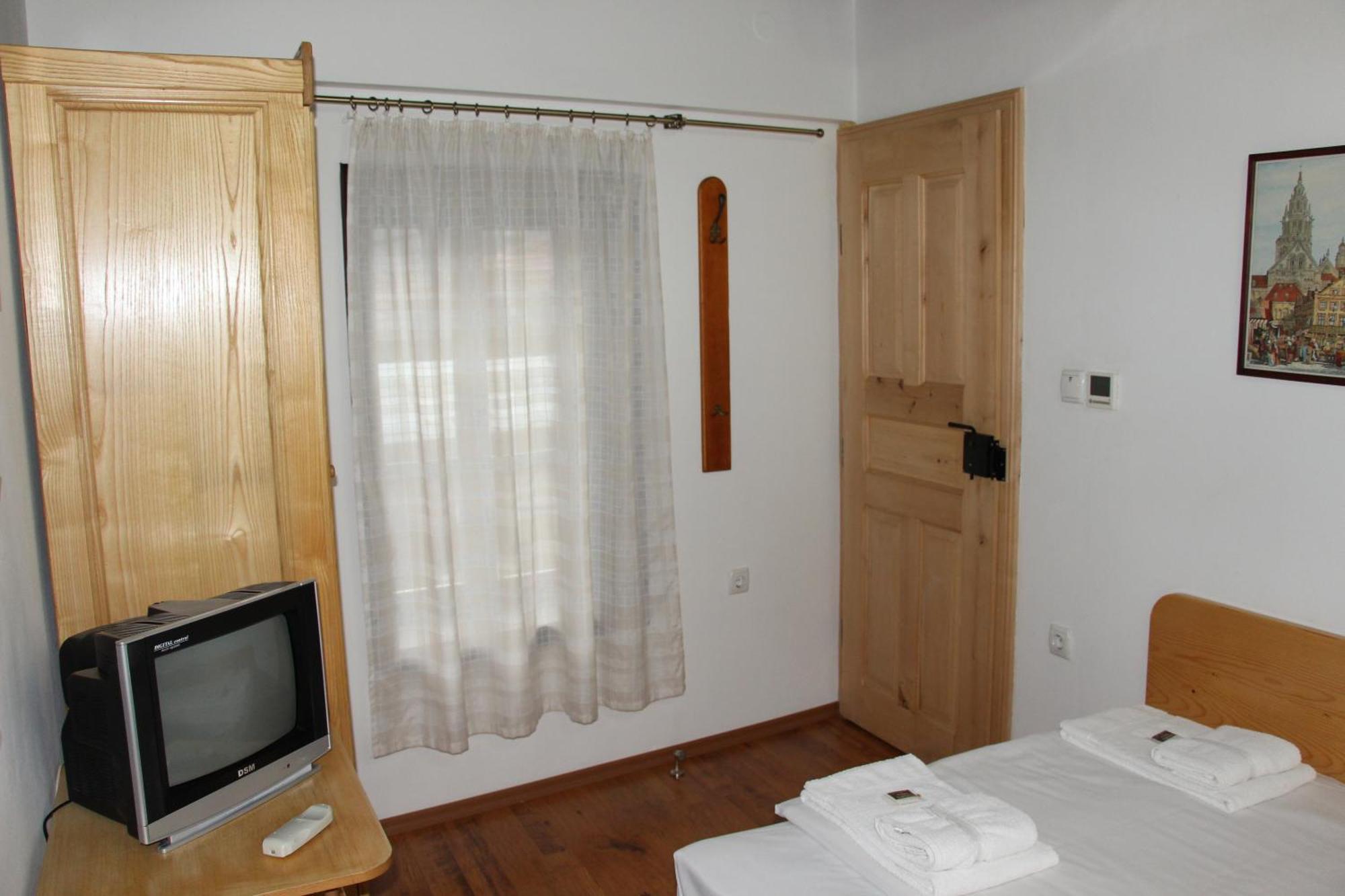 Guest House The Old Lovech Exterior photo